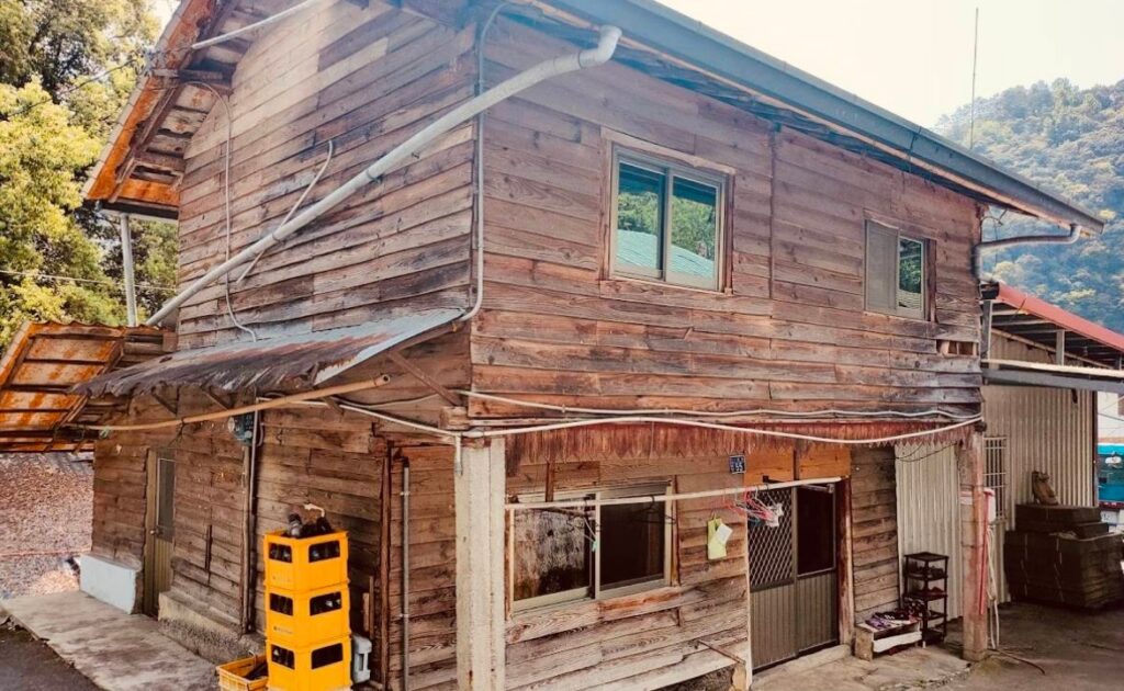 白姑大山前進小屋外觀