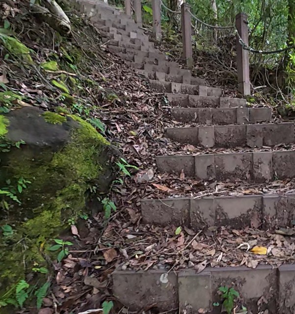 馬那邦山階梯陡坡